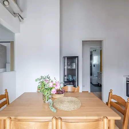 Hostly-light And Wood Midtown-near Trevi * 罗马